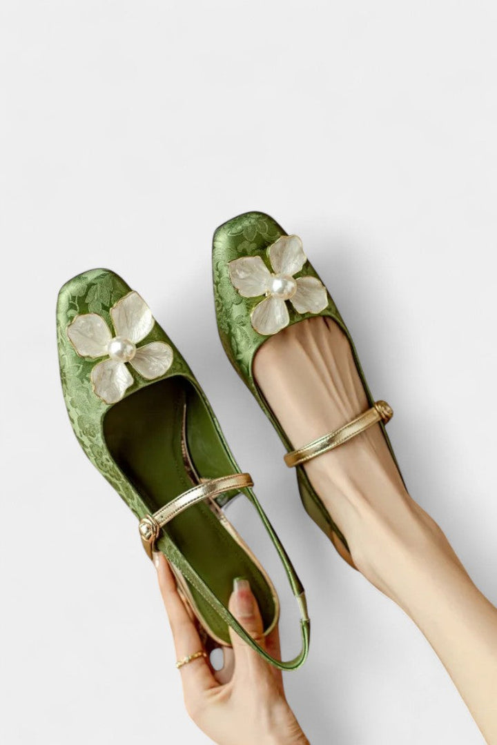 Eloise Élégantes Mary Janes avec Détail Floral