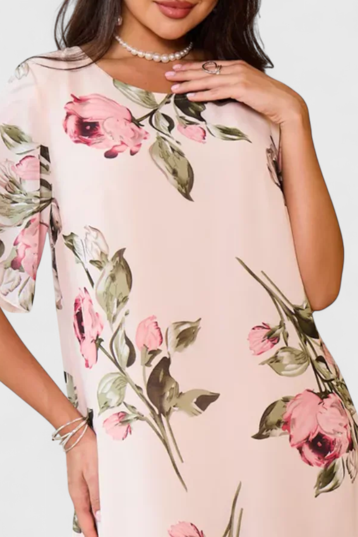Robe Tameka en Georgette Fluide avec Pétales et Manches Transparentes