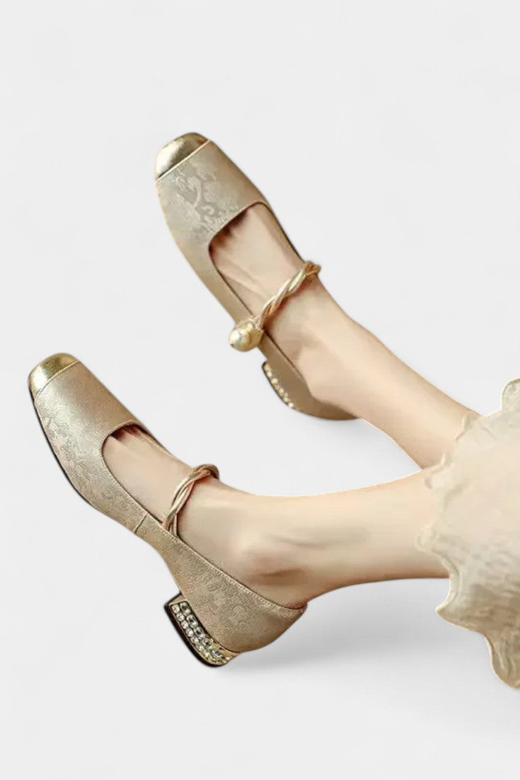 Mestelle Mary Janes en Vernis avec Détails en Perles