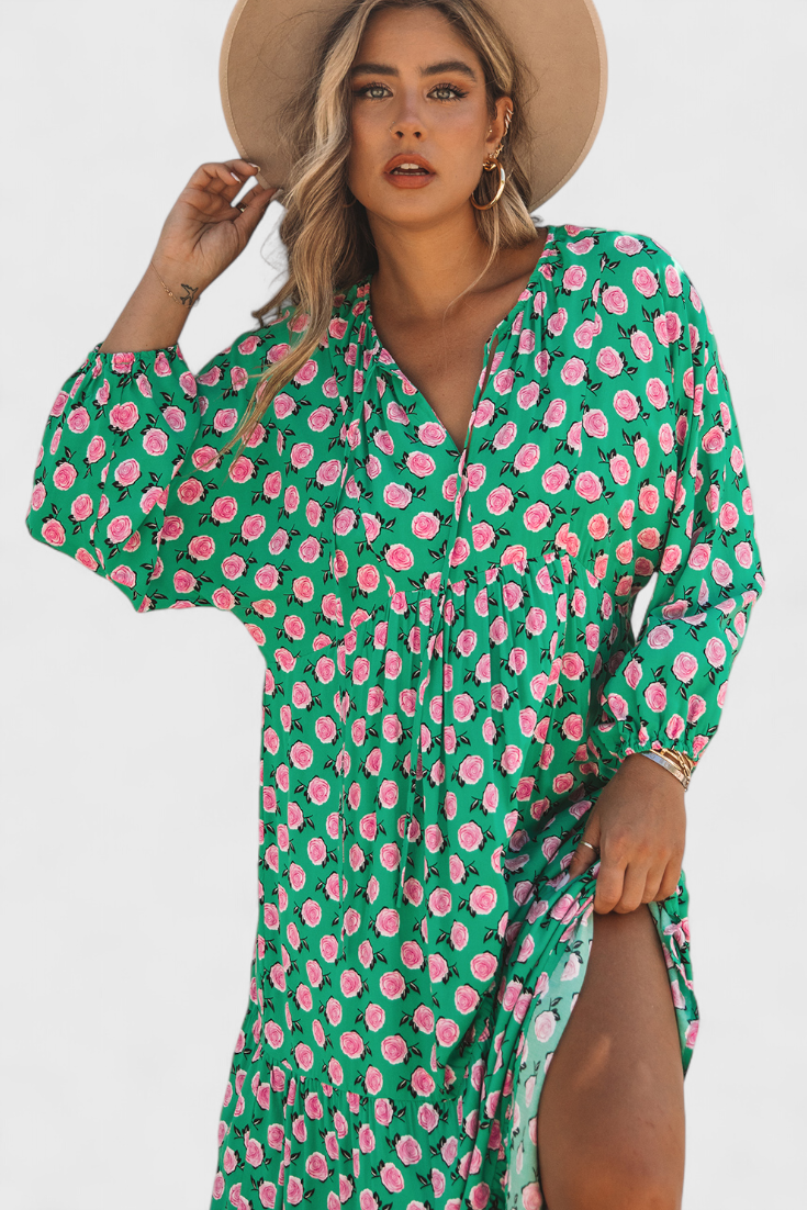 Robe Aroa Boho avec Imprimé Artistique et Silhouette Fluide