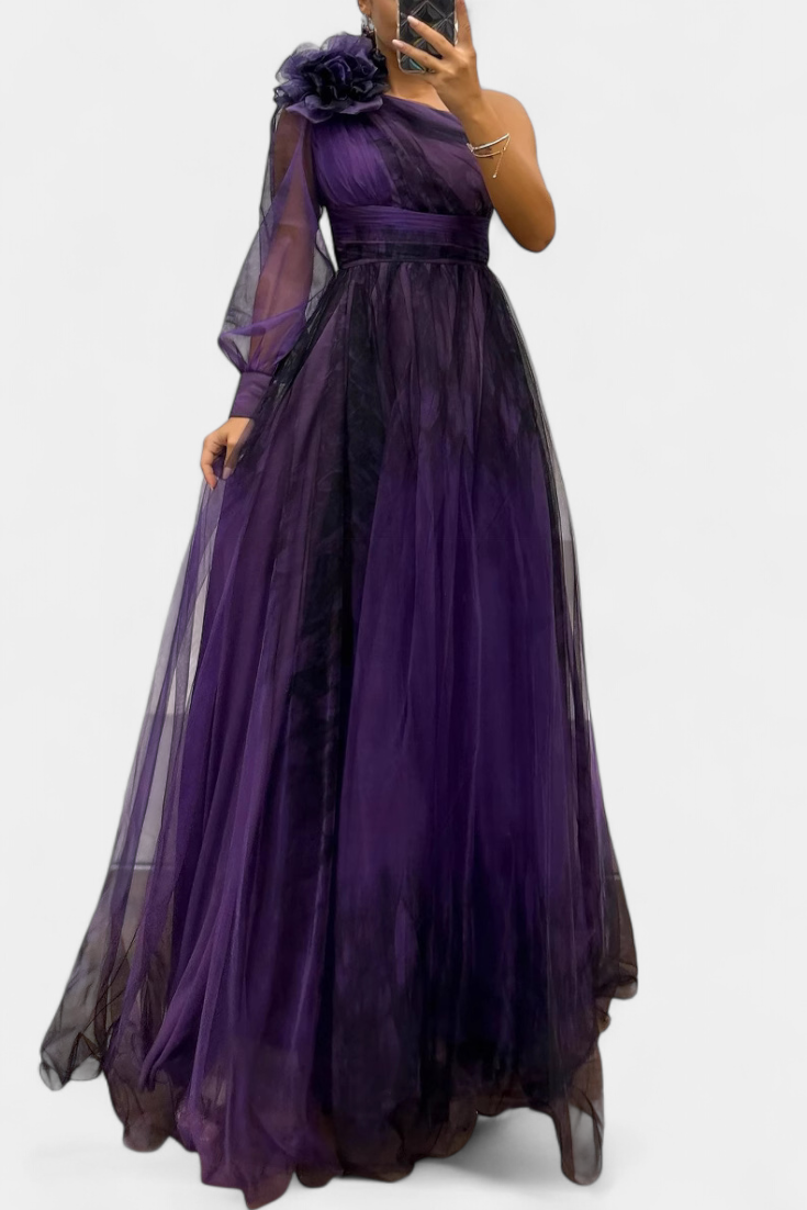 Becca Robe Maxi en Chiffon à Épaule Dénudée et Fleur Volumineuse