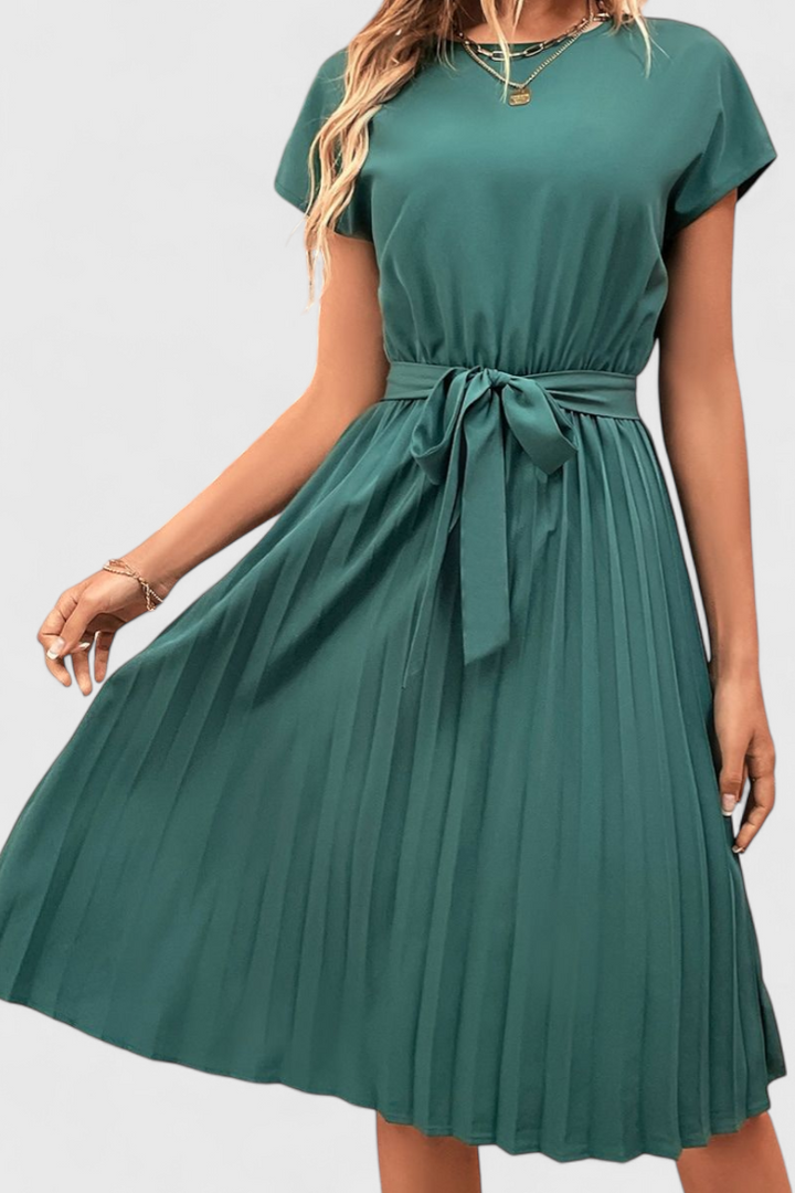Robe Midi Élégante Luxie en Tissu Léger et Coupe Fluide
