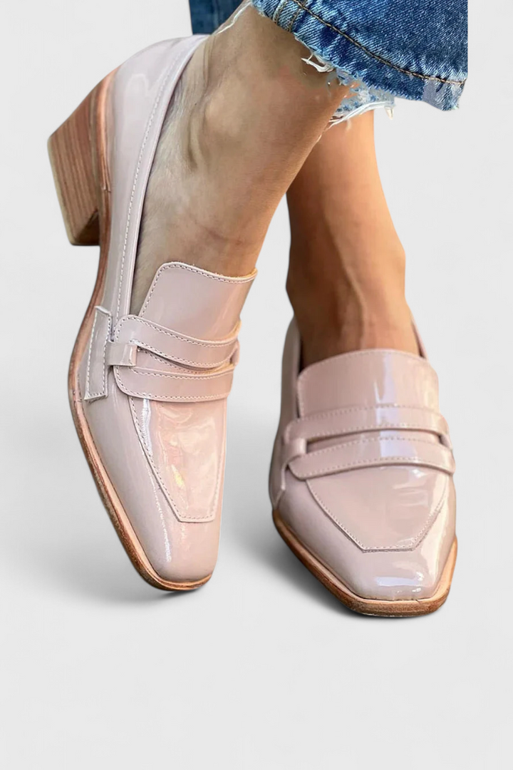 Mocassins Sasha en Vernis Rose avec Bout Carré et Talon Haut
