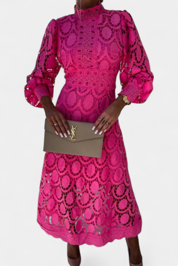Robe Midi en Dentelle Lucinda avec Manches Bouffantes et Col Montant