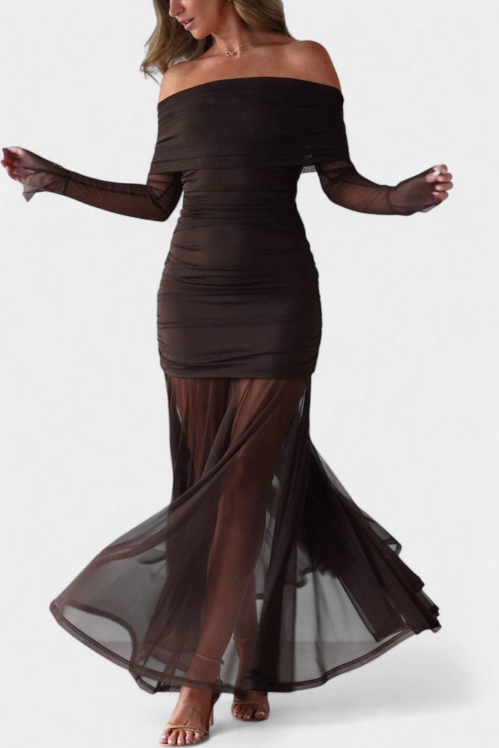 Robe Maxi Sans Épaules Desiree avec Fronces Sculpturaux