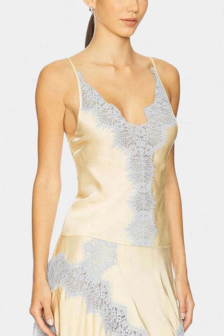 Mirren Ensemble en Satin avec Top et Jupe Midi