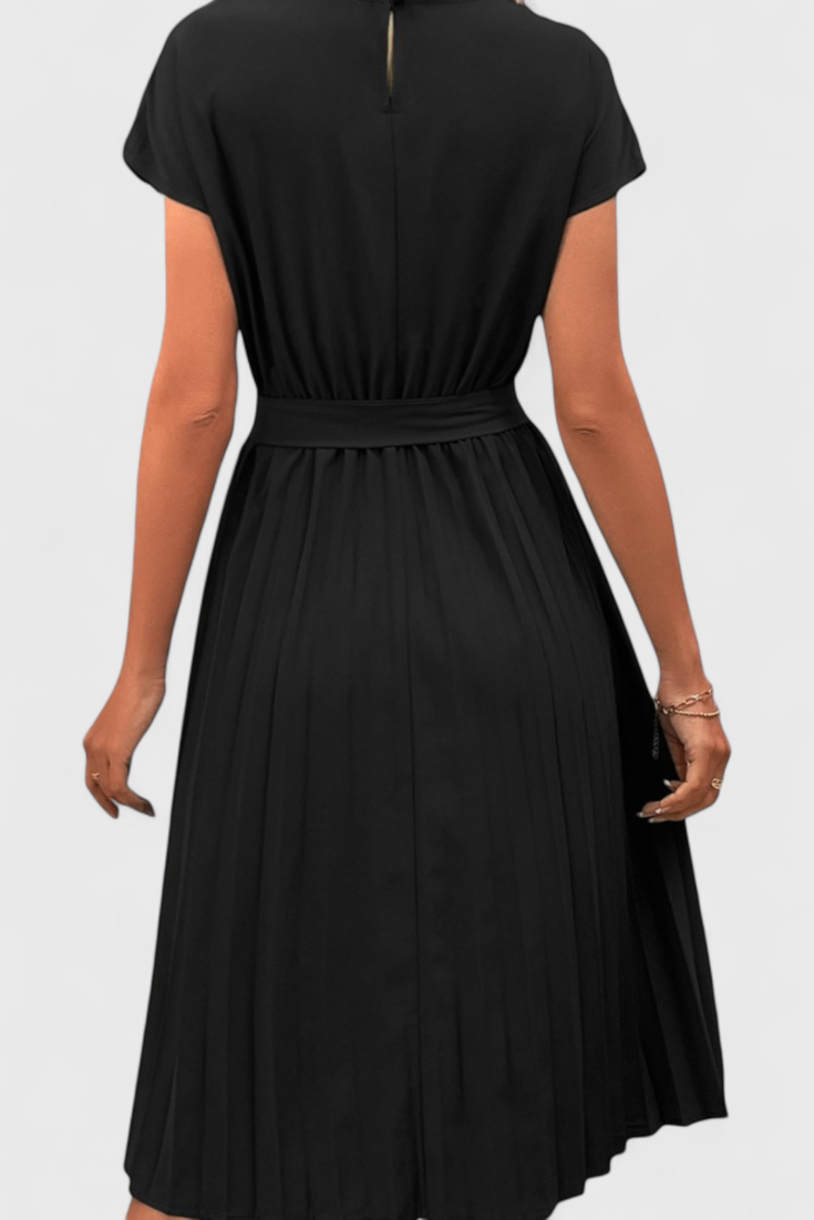 Robe Midi Élégante Luxie en Tissu Léger et Coupe Fluide