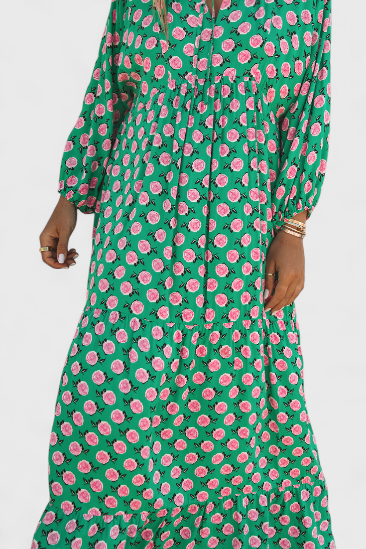 Robe Aroa Boho avec Imprimé Artistique et Silhouette Fluide
