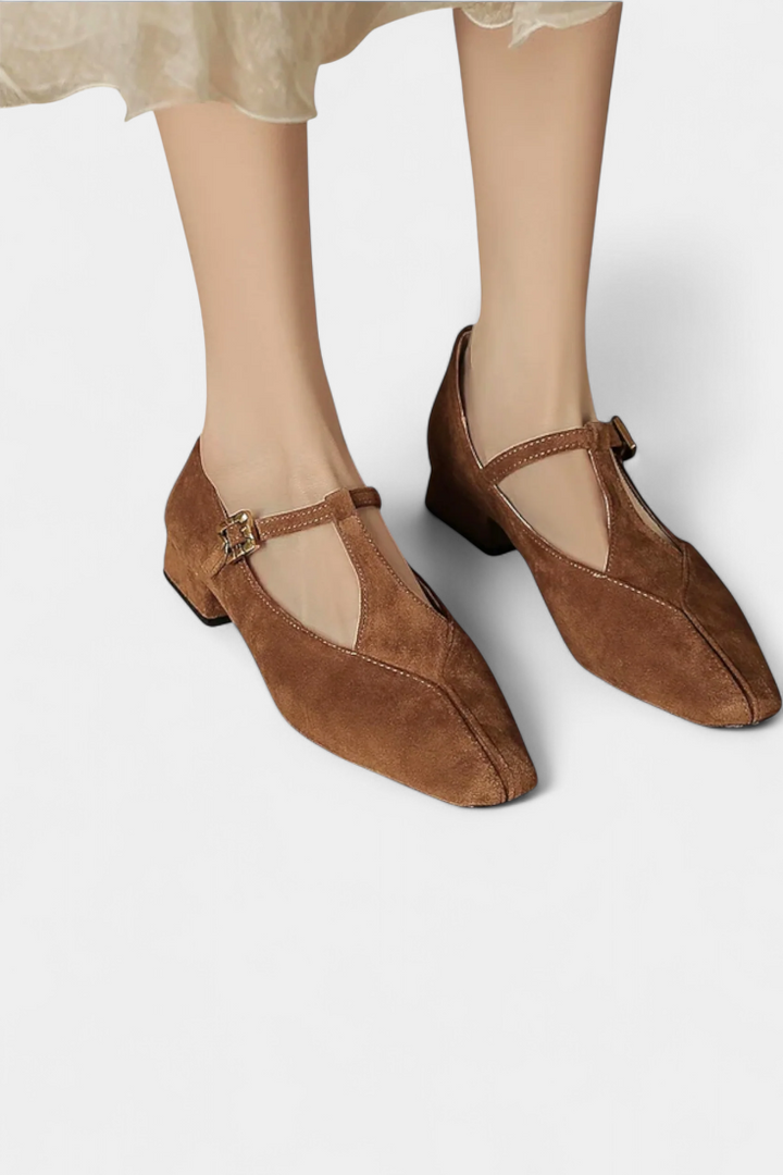 Elly Talons Bas avec Sangle et Boucle