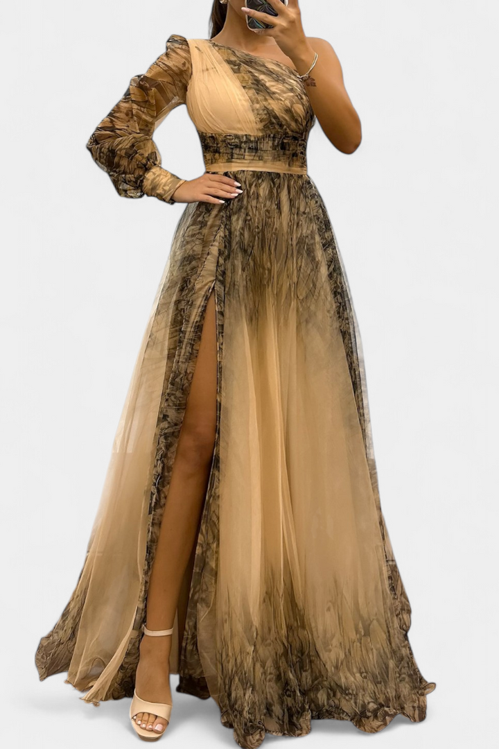 Becca Robe Maxi en Chiffon à Épaule Dénudée et Fleur Volumineuse