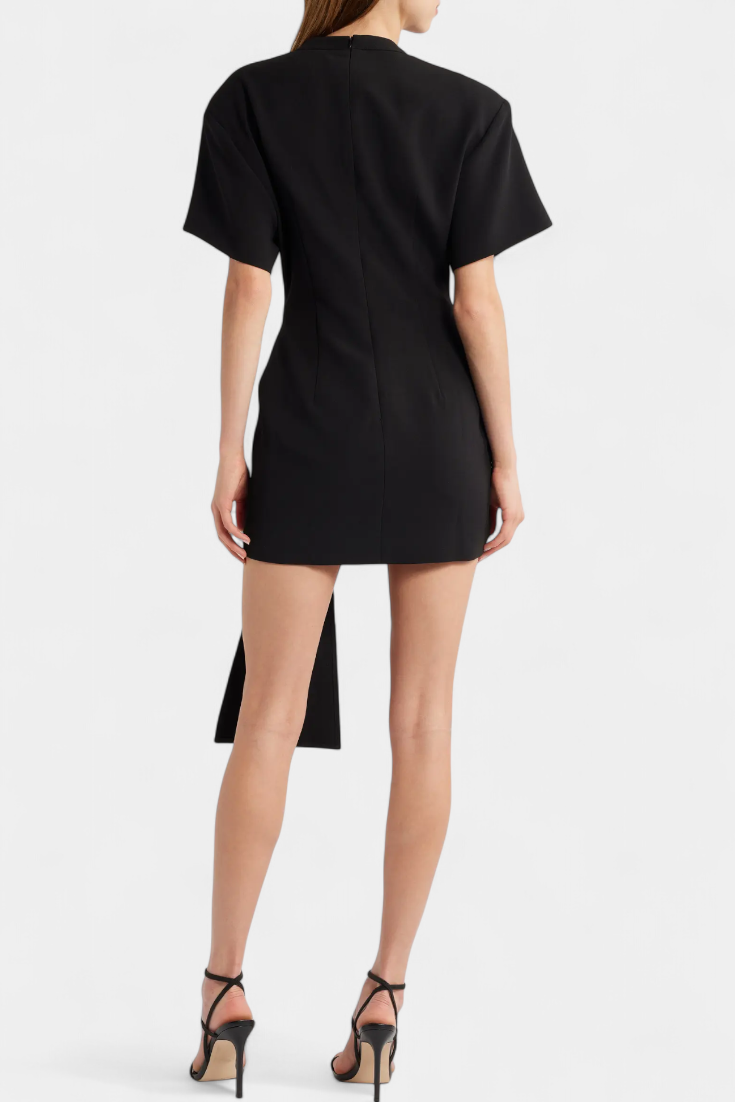 Robe Mini Coraline avec Ceinture Drapée et Boucle Dorée