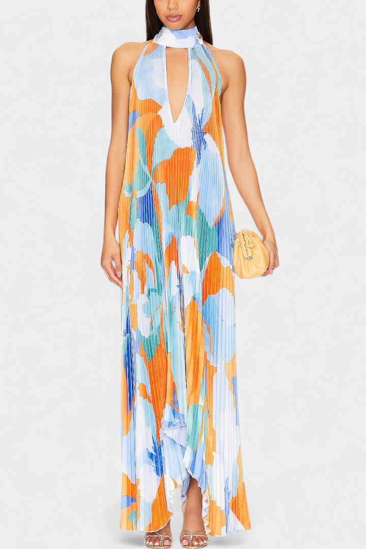 Robe Longue Plissée Giselle avec Décolleté Halter et Mouvement Élégant