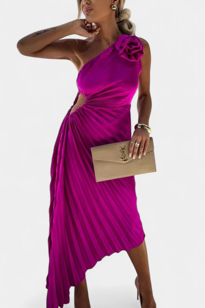 Robe de Cocktail Asymétrique Leire avec Application Florale et Jupe Plissée