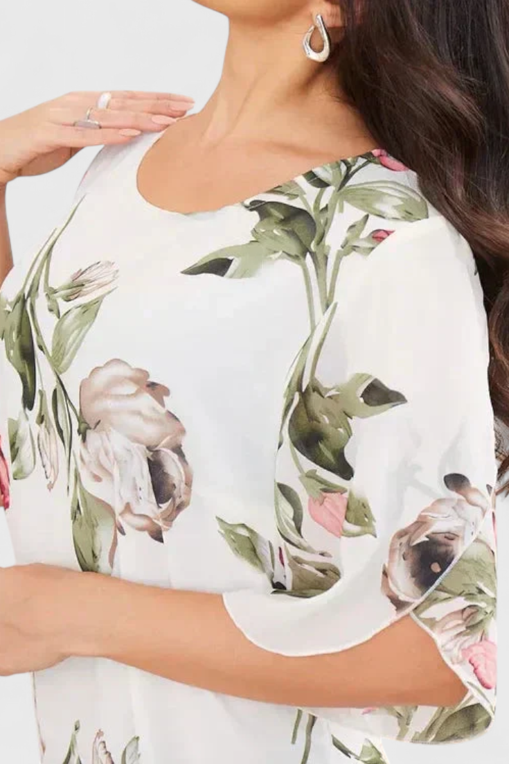 Robe Tameka en Georgette Fluide avec Pétales et Manches Transparentes