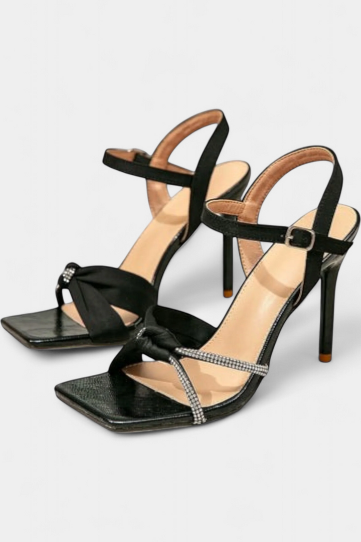 Loera Talons Aiguilles avec Ornements en Strass