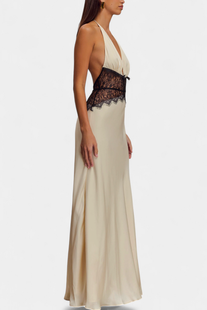 Robe Longue Ashanty avec Décolleté Halter et Taille en Dentelle Transparente