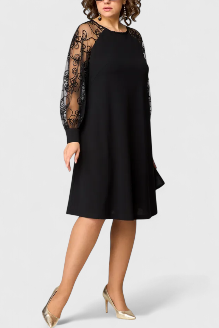 Robe en Dentelle Bellezza avec Manches Longues et Col Rond