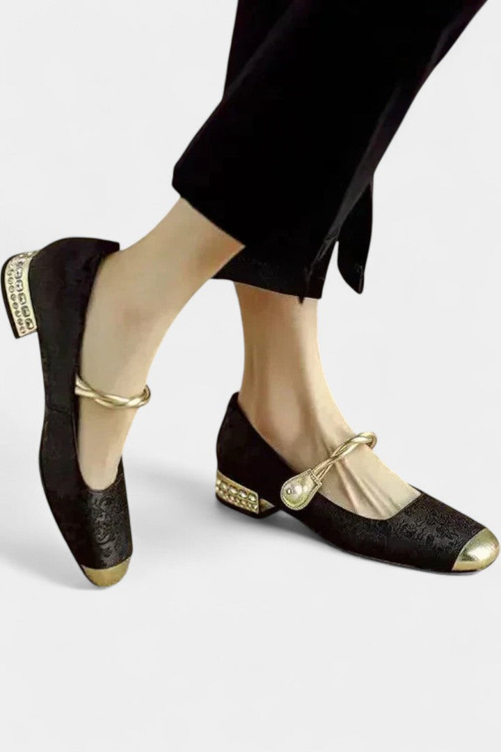Mestelle Mary Janes en Vernis avec Détails en Perles