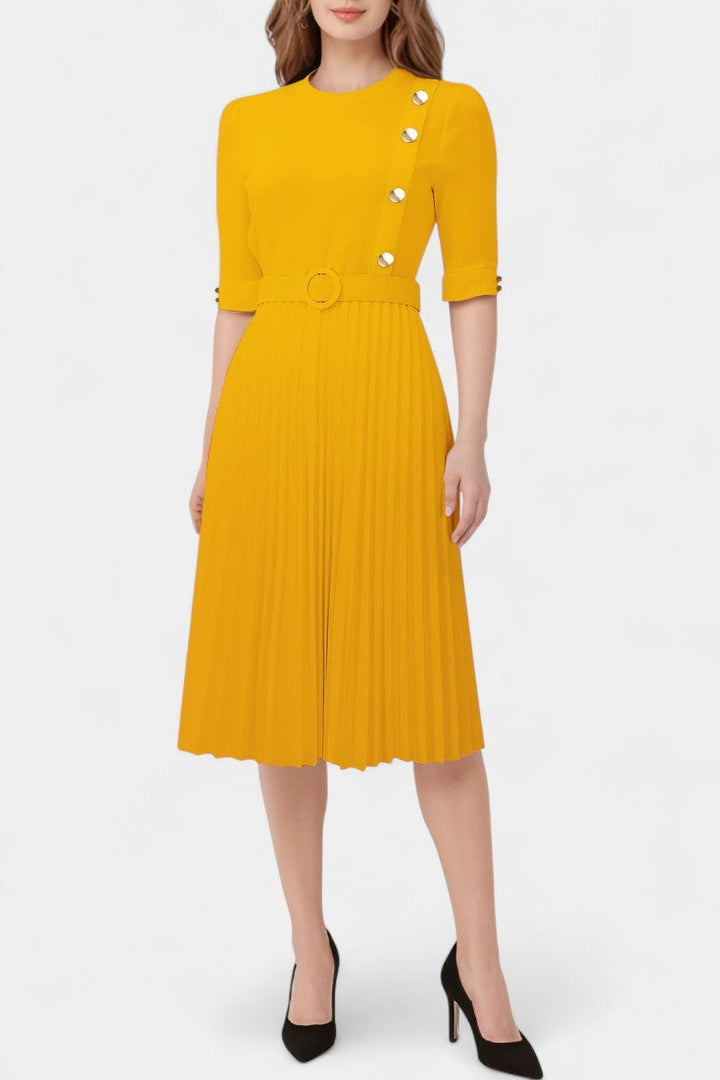 Zandie Robe avec Plis et Boutons Décoratifs