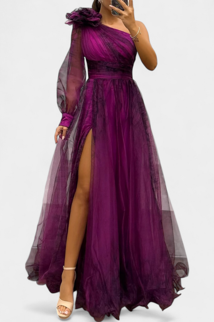 Becca Robe Maxi en Chiffon à Épaule Dénudée et Fleur Volumineuse