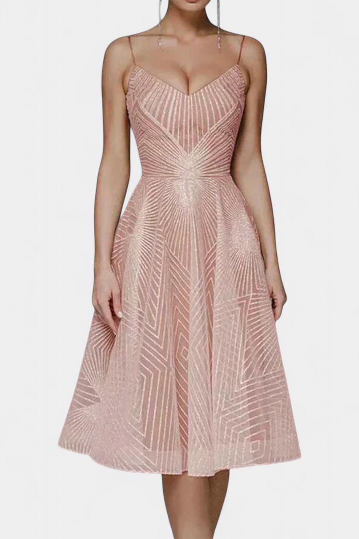 Everleigh Robe Longue avec Broderies et Coupe en A