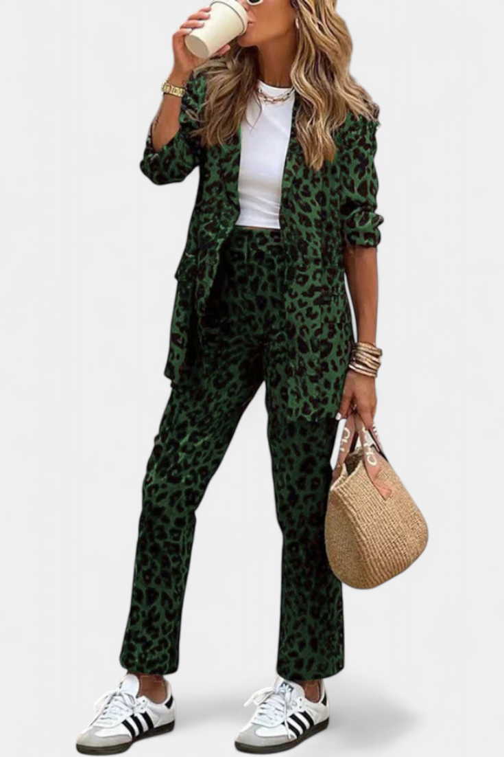 Nusa Ensemble de Veste et Pantalon à Imprimé Léopard