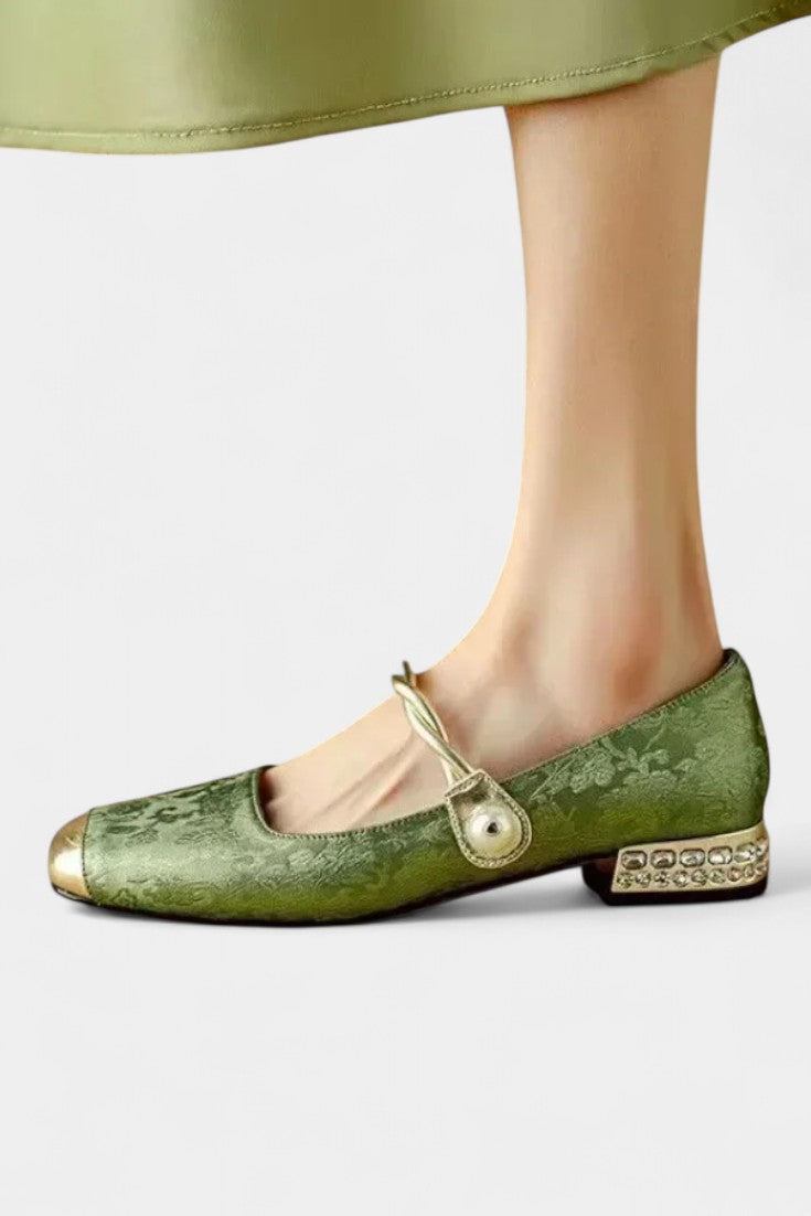 Mestelle Mary Janes en Vernis avec Détails en Perles