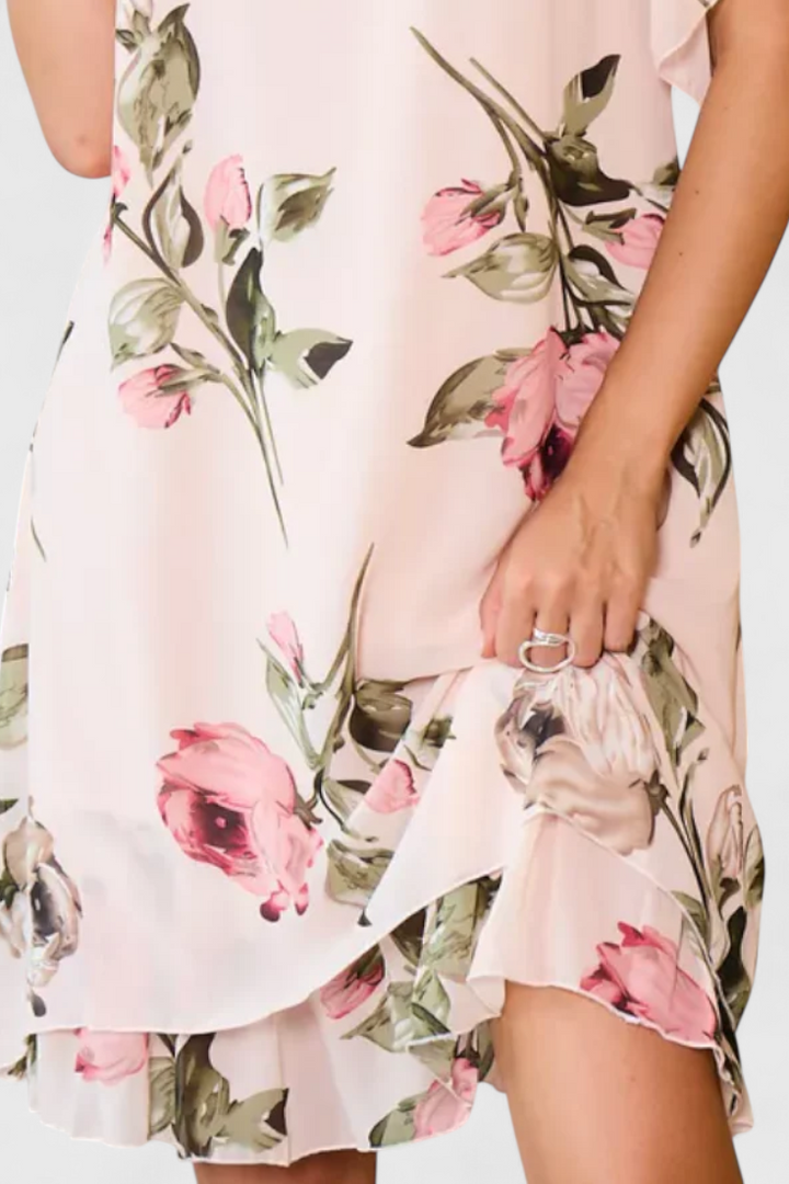 Robe Tameka en Georgette Fluide avec Pétales et Manches Transparentes