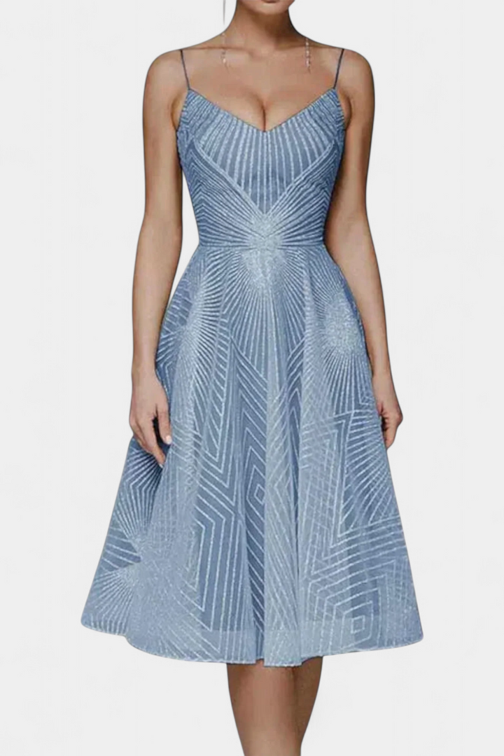Everleigh Robe Longue avec Broderies et Coupe en A