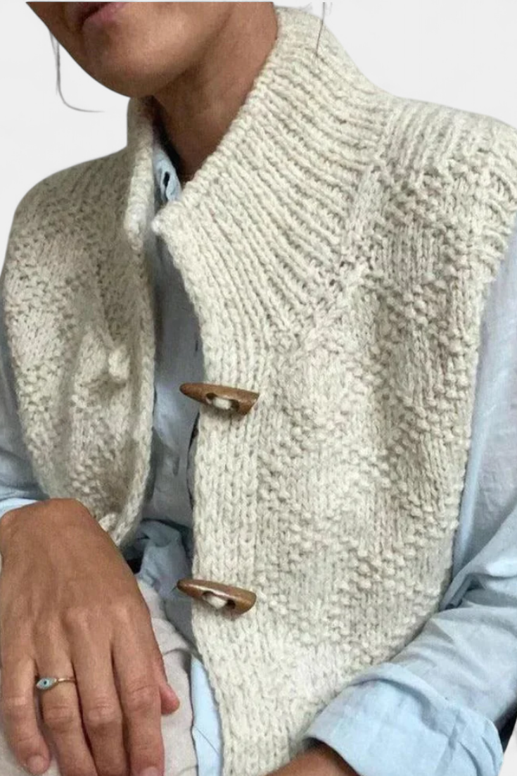 Cardigan Sans Manches Sofija avec Boutons