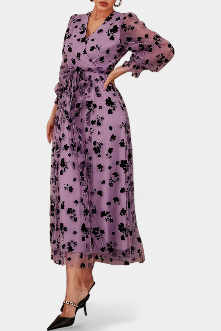 Iolanda Robe Maxi en Dentelle Florale avec Manches Bouffantes