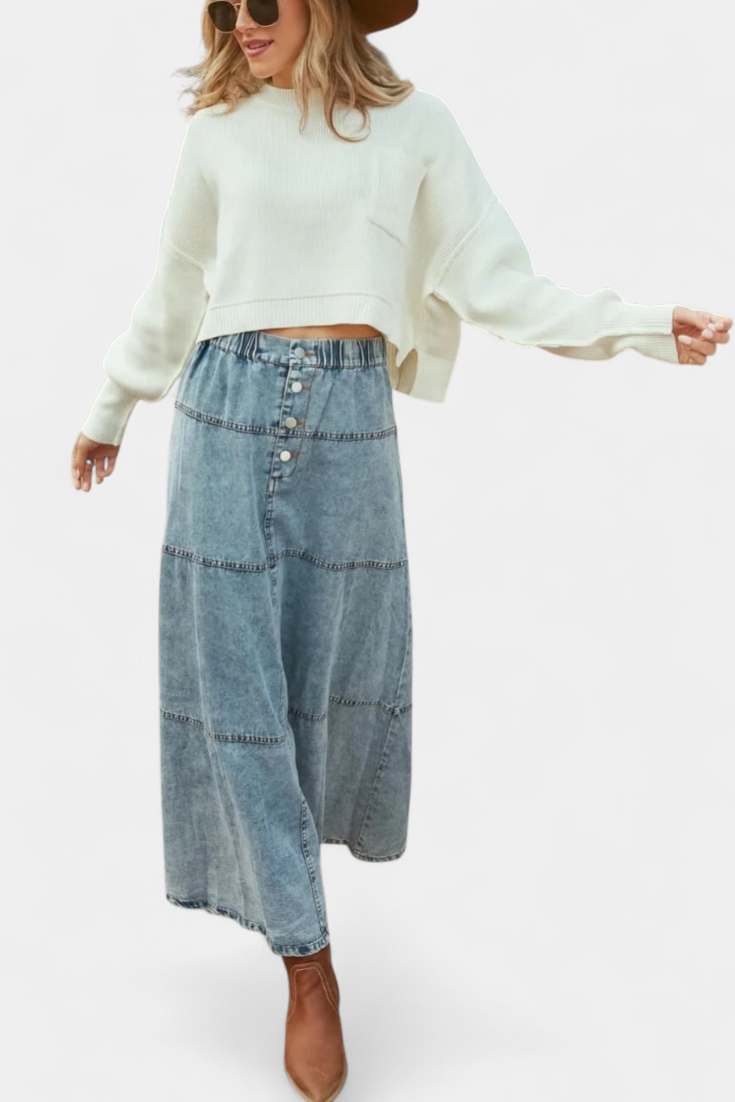 Jupe Maxi en Denim Lorraine avec Détail en Plume