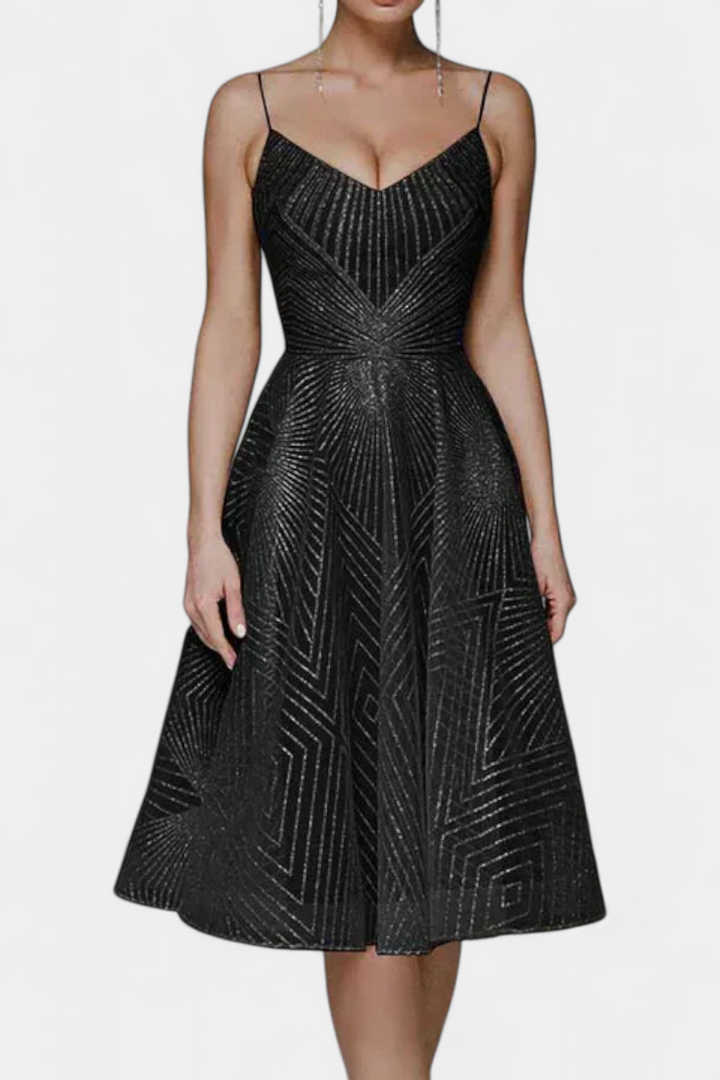 Everleigh Robe Longue avec Broderies et Coupe en A