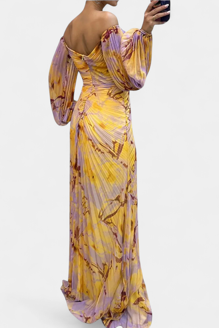 Robe Maxi Plissée Quintessa avec Manches Longues et Imprimé Vibrant