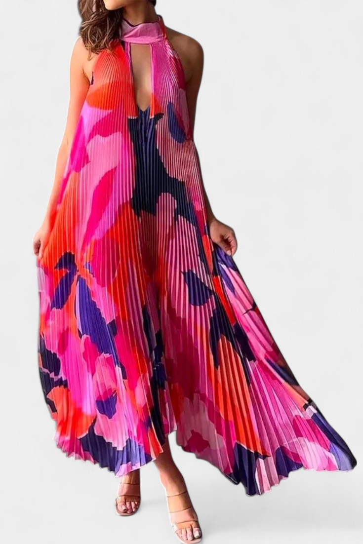 Giselle Robe Longue Plissée avec Décolleté Halter et Mouvement Élégant