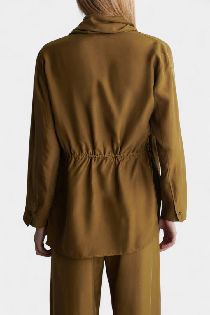 Ensemble Blazer à Revers et Pantalons Assortis Sue