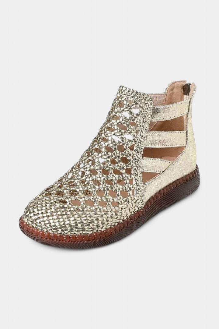 Sandales Alica Tressées avec Design Découpé et Semelle Flexible