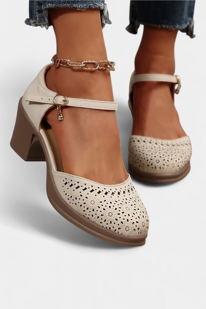 Bottines Cirila pour Femme en Cuir Synthétique avec Boucle Décorative