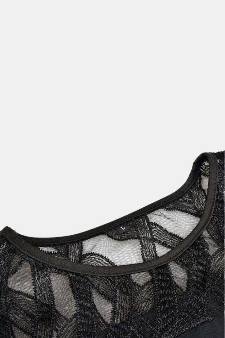 Robe Yana Grande Taille avec Manches en Dentelle