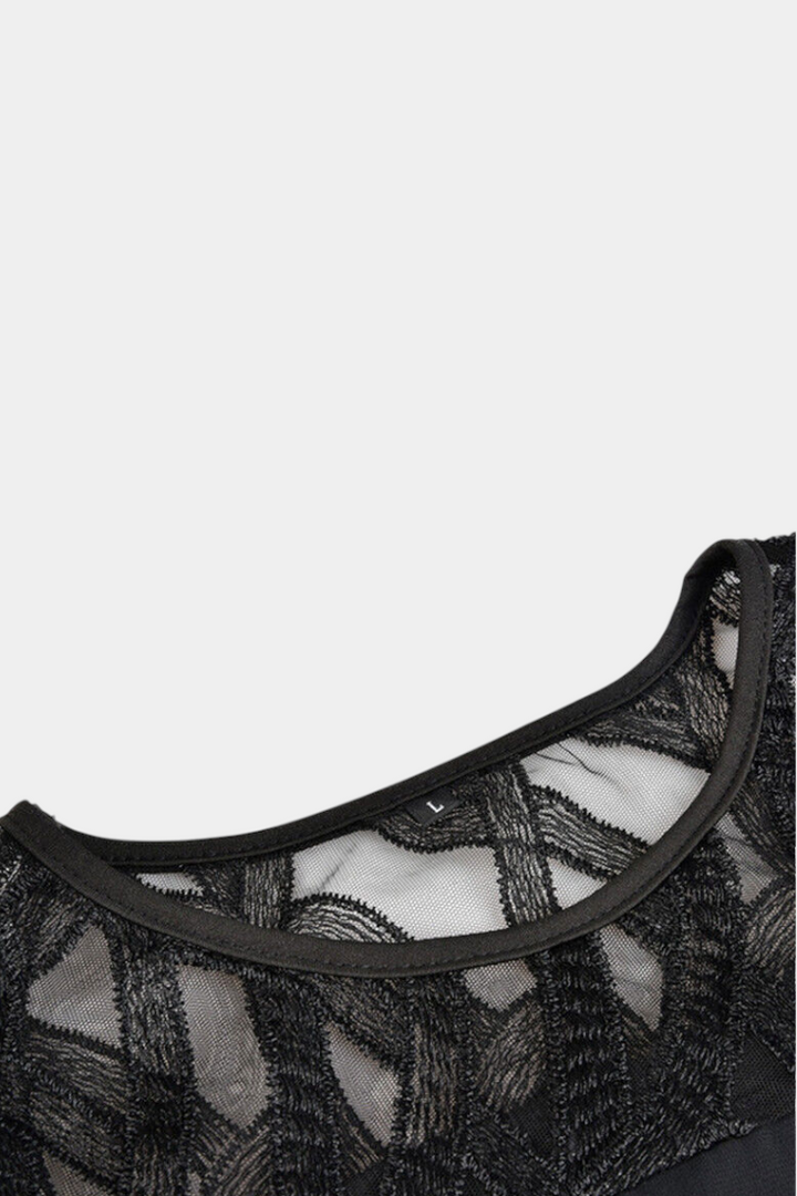Robe Yana Grande Taille avec Manches en Dentelle