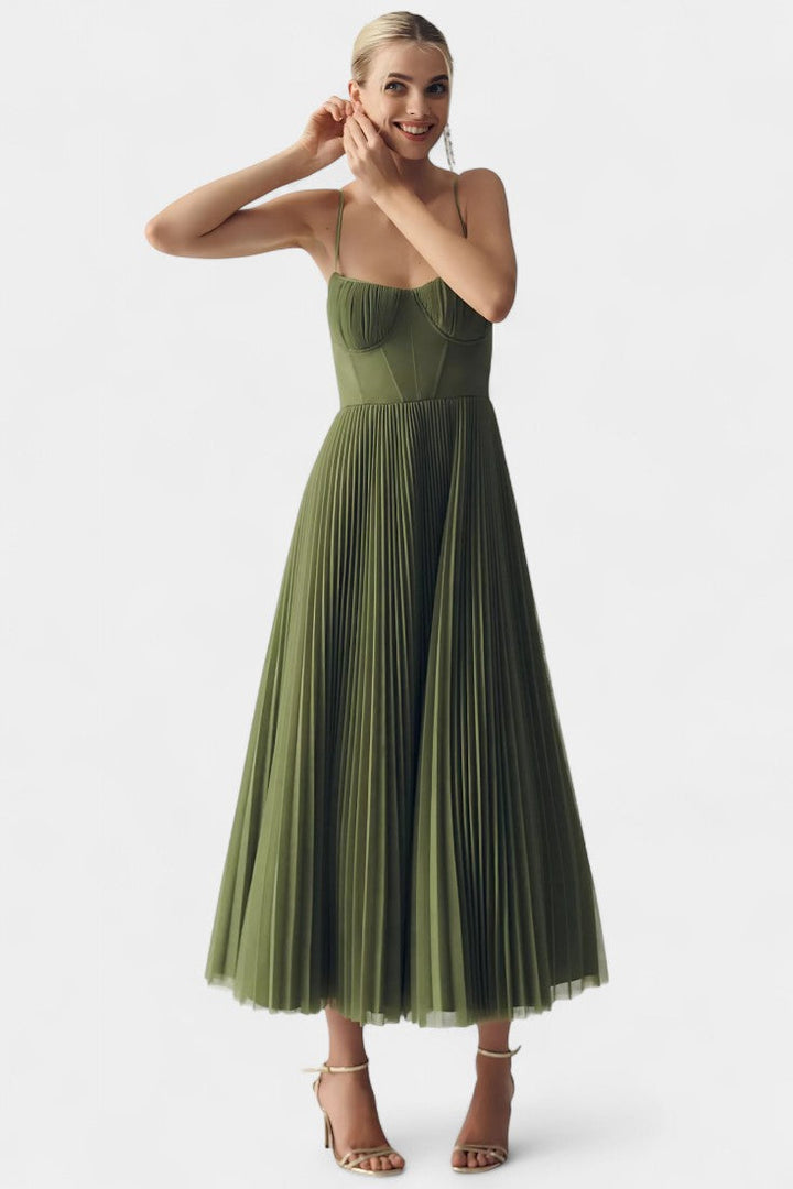 Ottilie Robe en Chiffon Plissé avec Corset Sculpté et Décolleté en Coeur